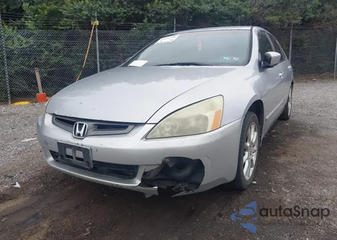 2003 Honda Accord 2.4 Lx from USA, damaged, VIN 1HGCM56353A134566